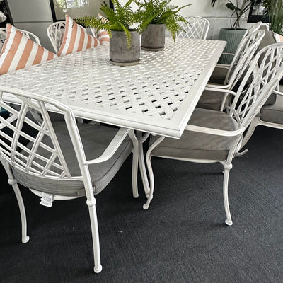 Whitehorse-Nassau 9-piece Dining Setting