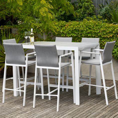 7-piece Bronte Memphis Bar Setting