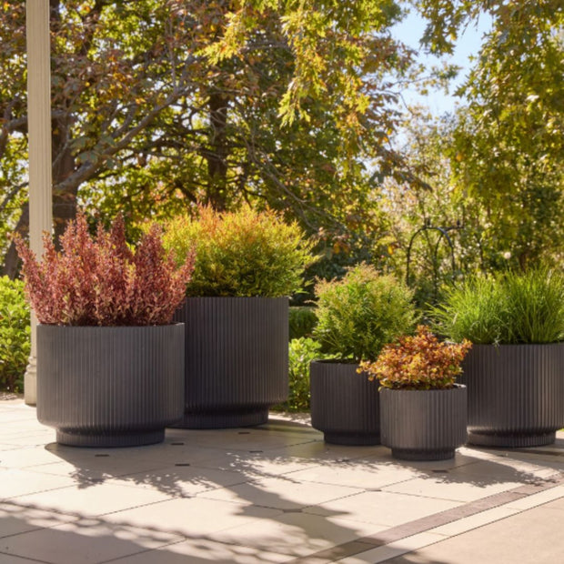 Chord Footed Cylinder Pot