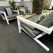 Nevada Relax Lounge Setting