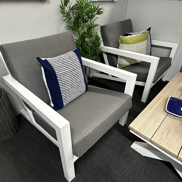 Nevada Relax Lounge Setting