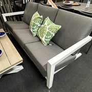 Nevada Relax Lounge Setting