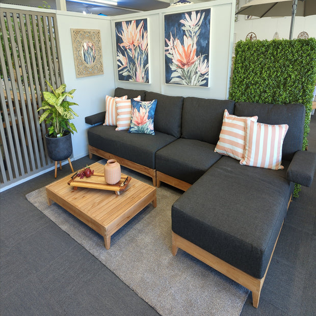 King Teak Lounge Setting